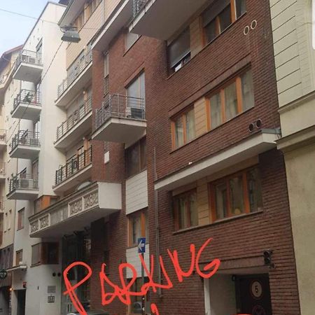 Apartamento Downtown Garden Isle In Urban Style-Free Parking Budapest Exterior foto