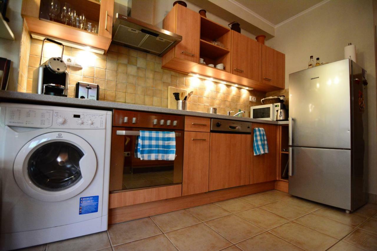 Apartamento Downtown Garden Isle In Urban Style-Free Parking Budapest Exterior foto
